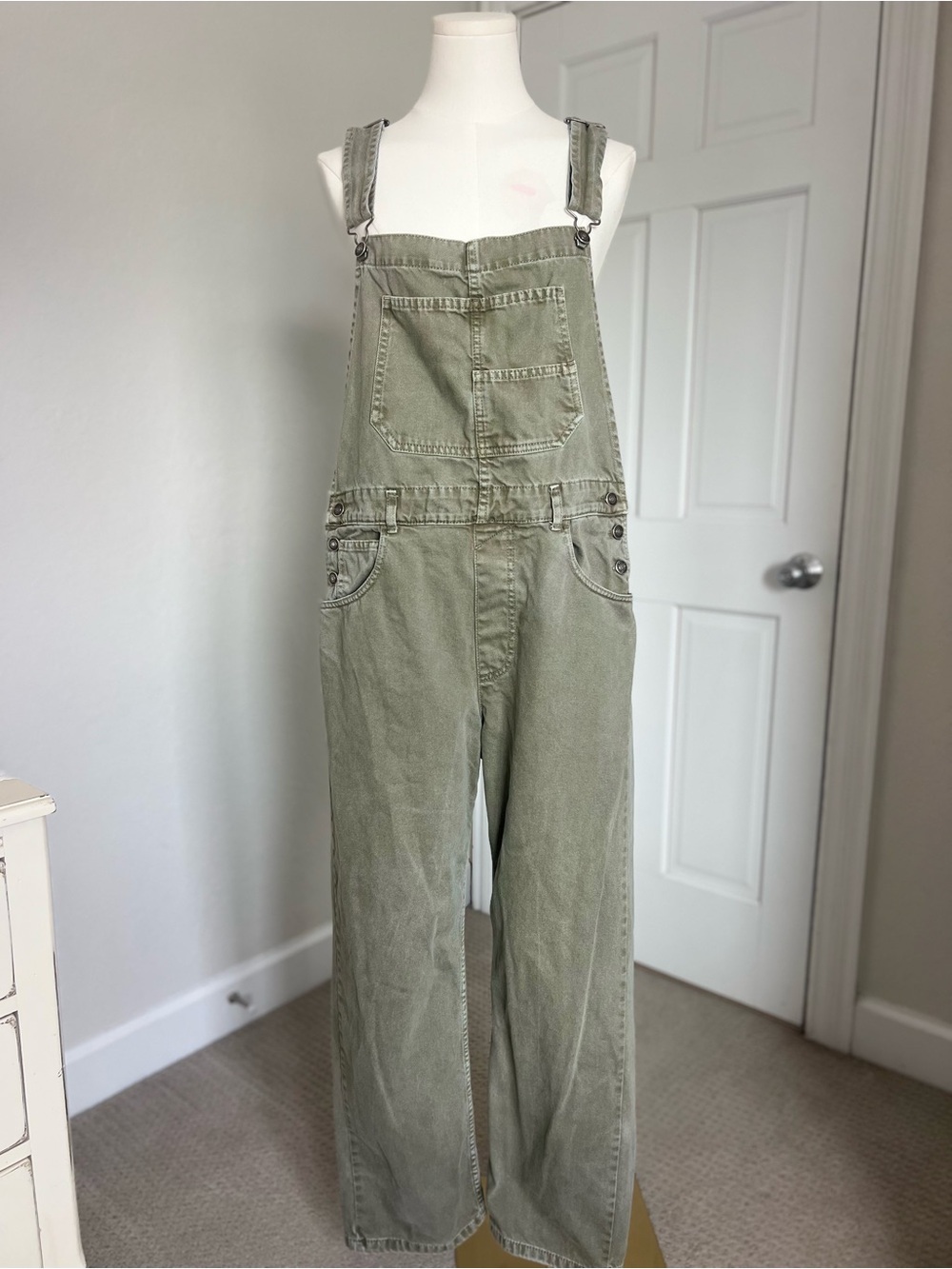 Free People Women's Olive Green Denim Cotton Overalls L Straight Leg Bohemian